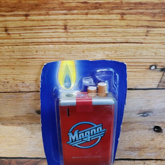 Magna Cigarette Pack Lighter Vintage 80s Novelty Gas Refillable Japan Style HTF - Picture 2 of 6